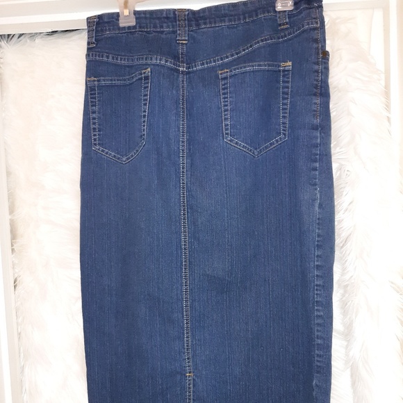 Andre Bini skirt - Picture 2 of 3